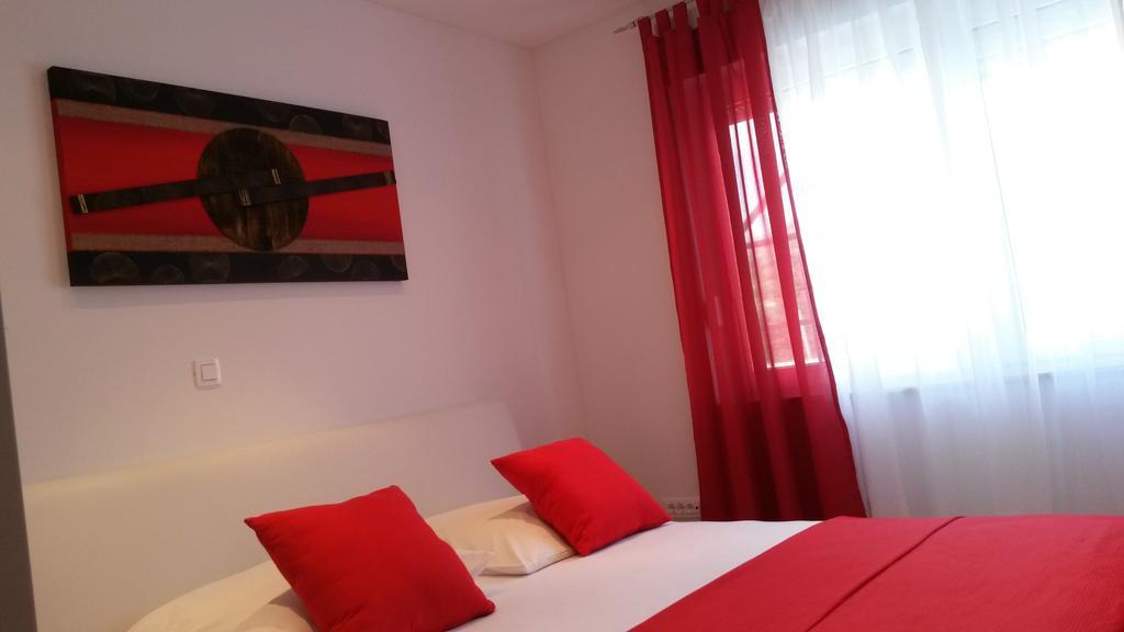 Apartments Marjan Podstrana Pokoj fotografie
